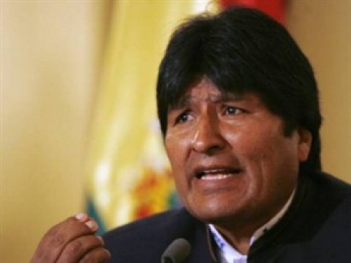 Evo Morales expropia filial Abertis y Aena que administra aeropuertos en Bolivia