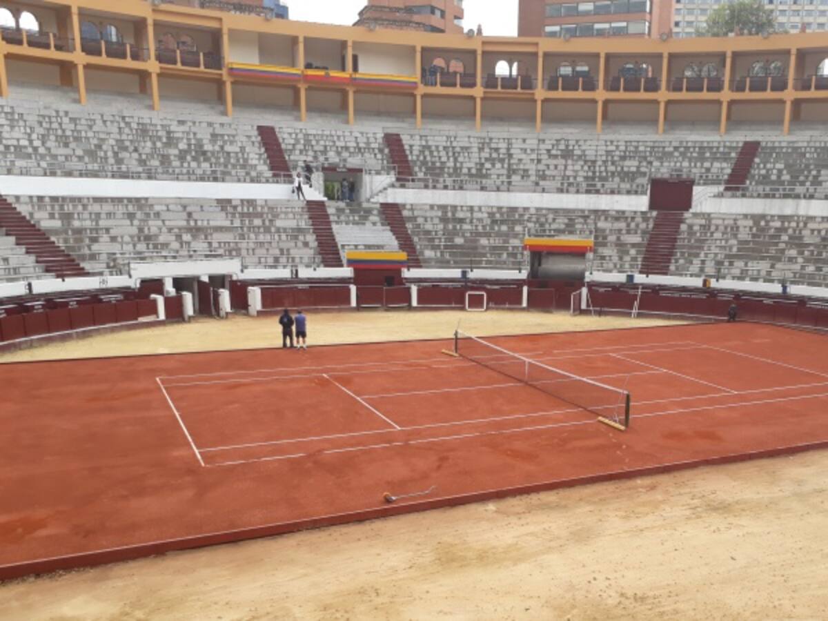Imágenes de la transformación de la Plaza de Toros para la Copa Davis