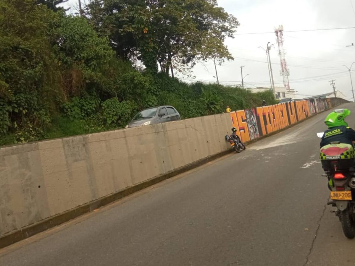 Mural de las ‘Las cuchas tiene la razón’ en Armenia, fue borrado parcialmente