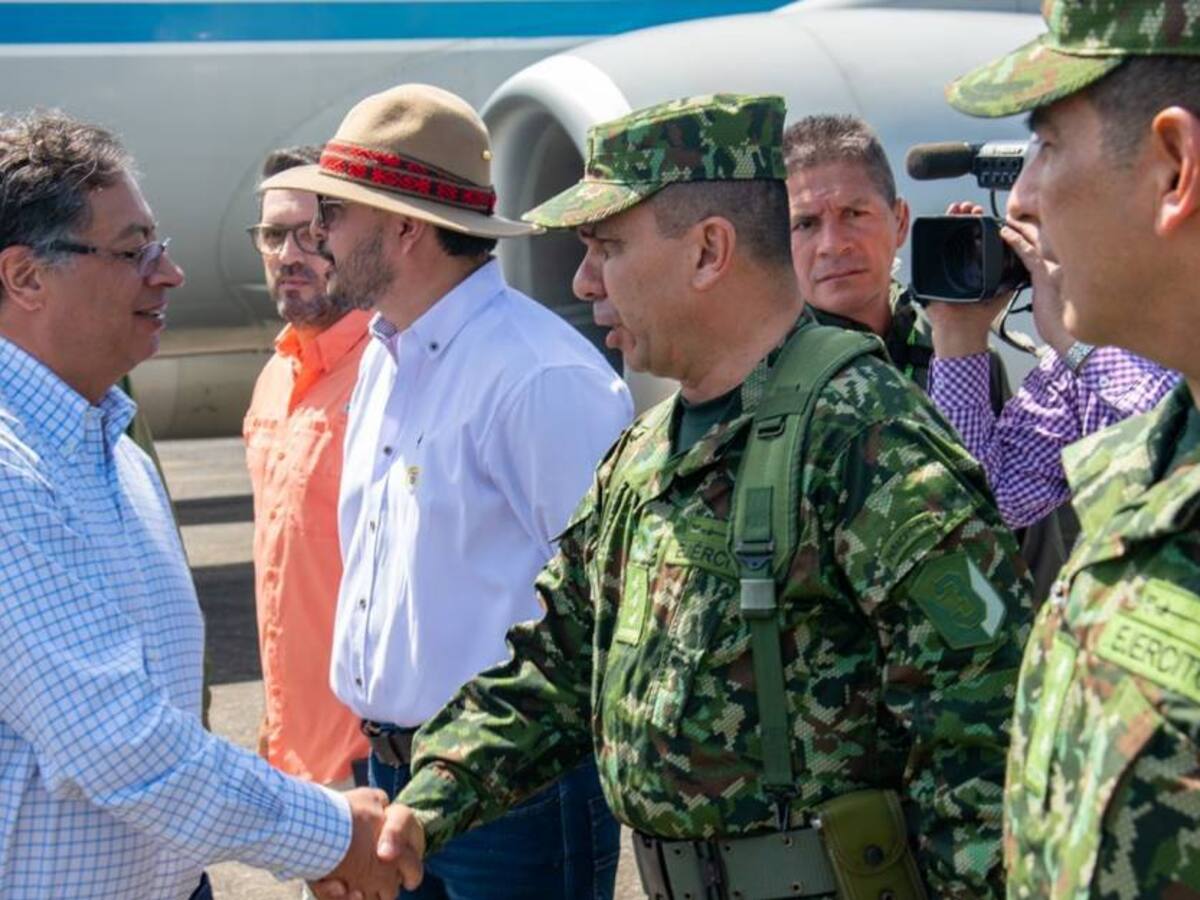 La explicación de Gustavo Petro por no asistir al reconocimiento de tropas