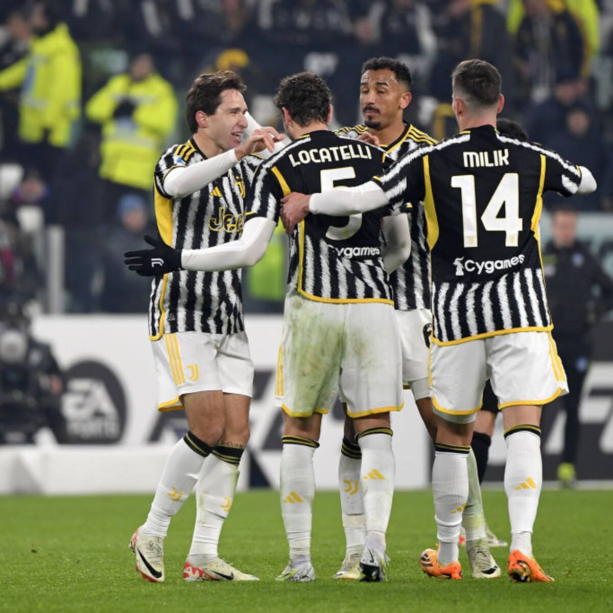 Juventus se acerca al Inter tras vencer a Sassuolo