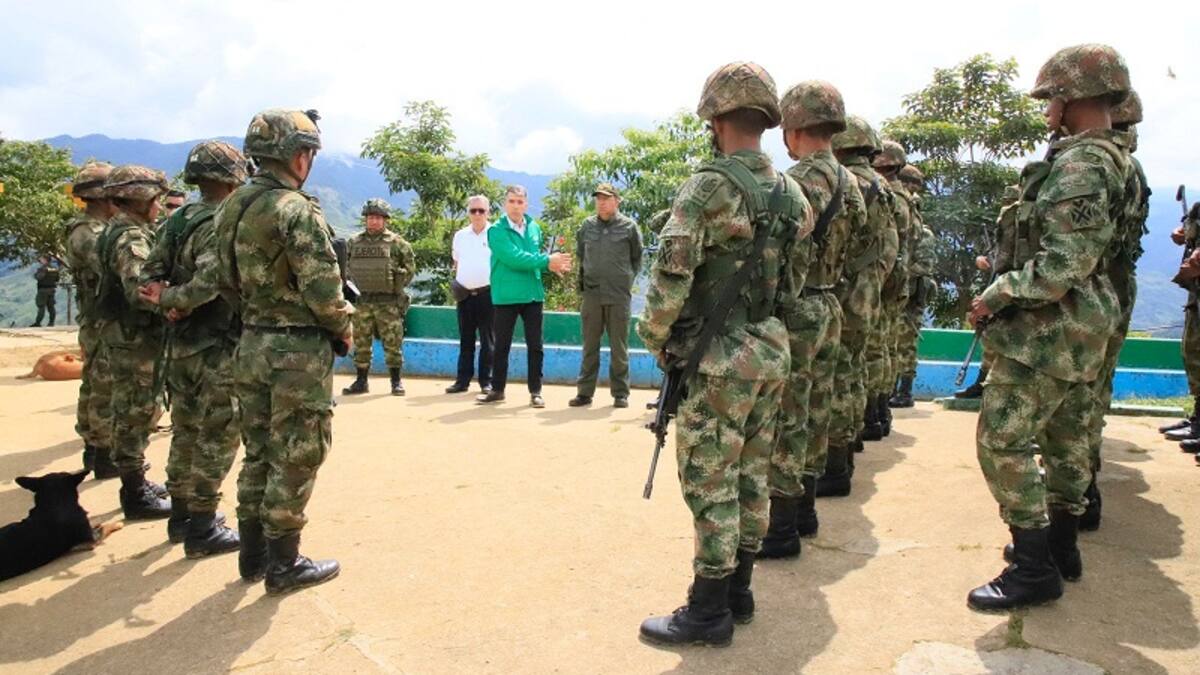 Por asonada contra ejército, autoridades deciden no retirar mesas de votación en Briceño