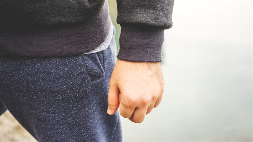 Concejal del municipio de Otanche, fue captado en cámara en el momento en que presuntamente agrede a una mujer.