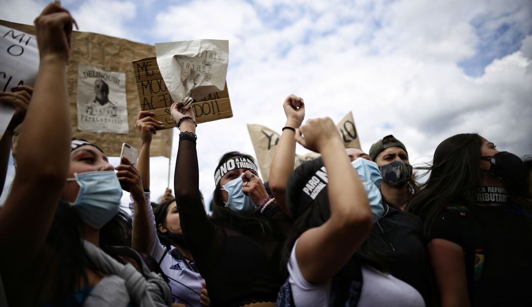 Líneas de atención para mujeres víctimas de violencia en protestas