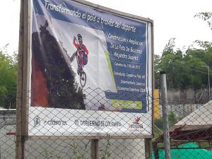 Padres de familia y bicicrosistas se mostraron desconcertados con los avances de la pista