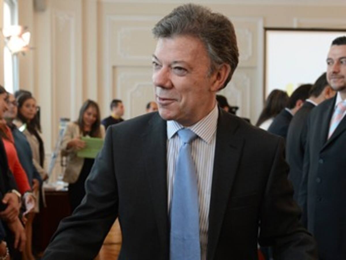 Santos pidió al papa visitar Colombia en los próximos meses