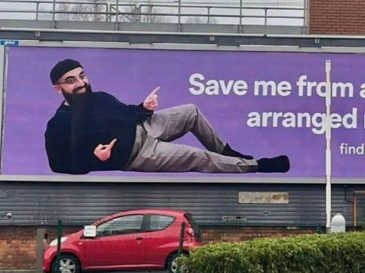 Musulmán pone vallas publicitarias para 'levantar' esposa