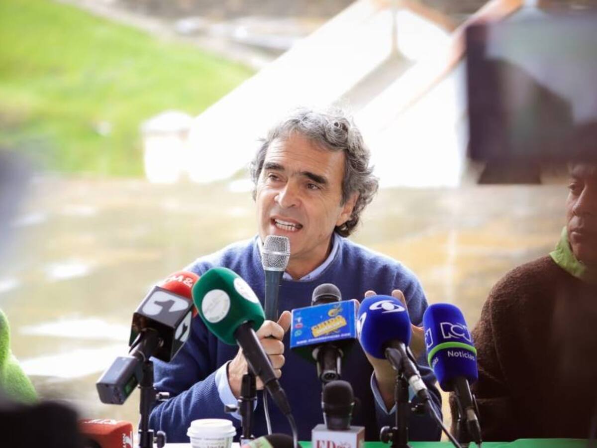 “Somos una amenaza para quienes se oponen a la lucha contra la corrupción”: Fajardo