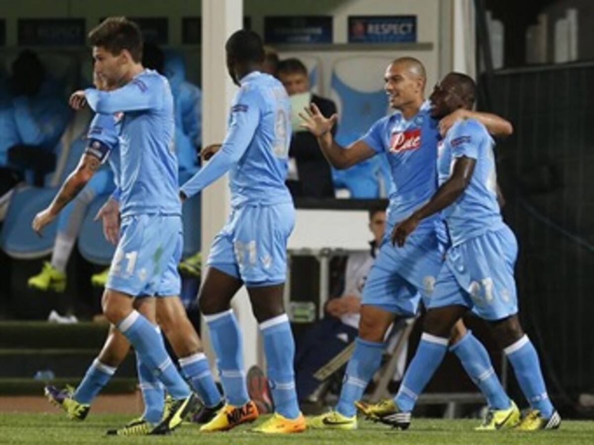 Duván Zapata marcó su primer gol en Liga de Campeones