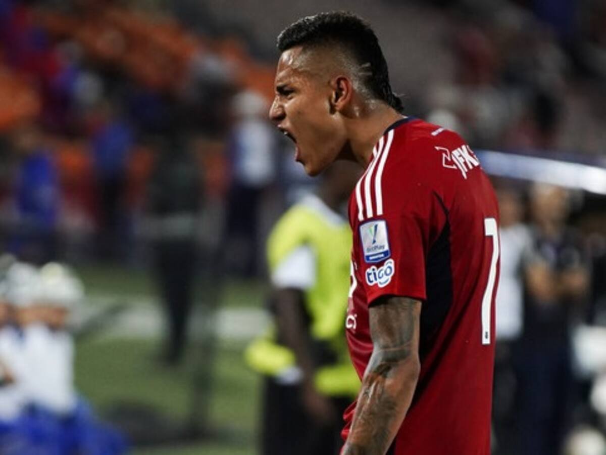 Alfredo Arias castiga a Jaime Peralta: “Mientras yo esté, no juega más”