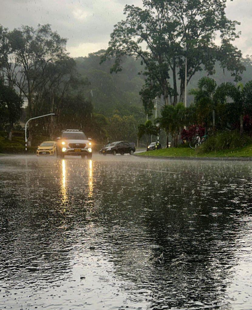 Las autoridades piden a los usuarios tomar las medidas de precaución necesarias para evitar accidentes. Foto: Dagrd.
