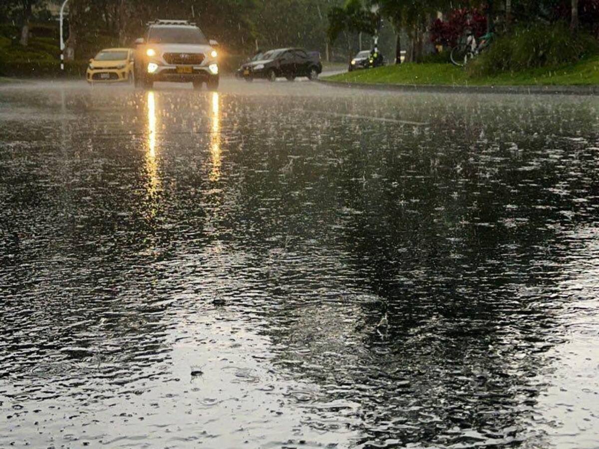 Medellín se alista para la segunda temporada de lluvias: se han atendido más de 5.000 emergencias
