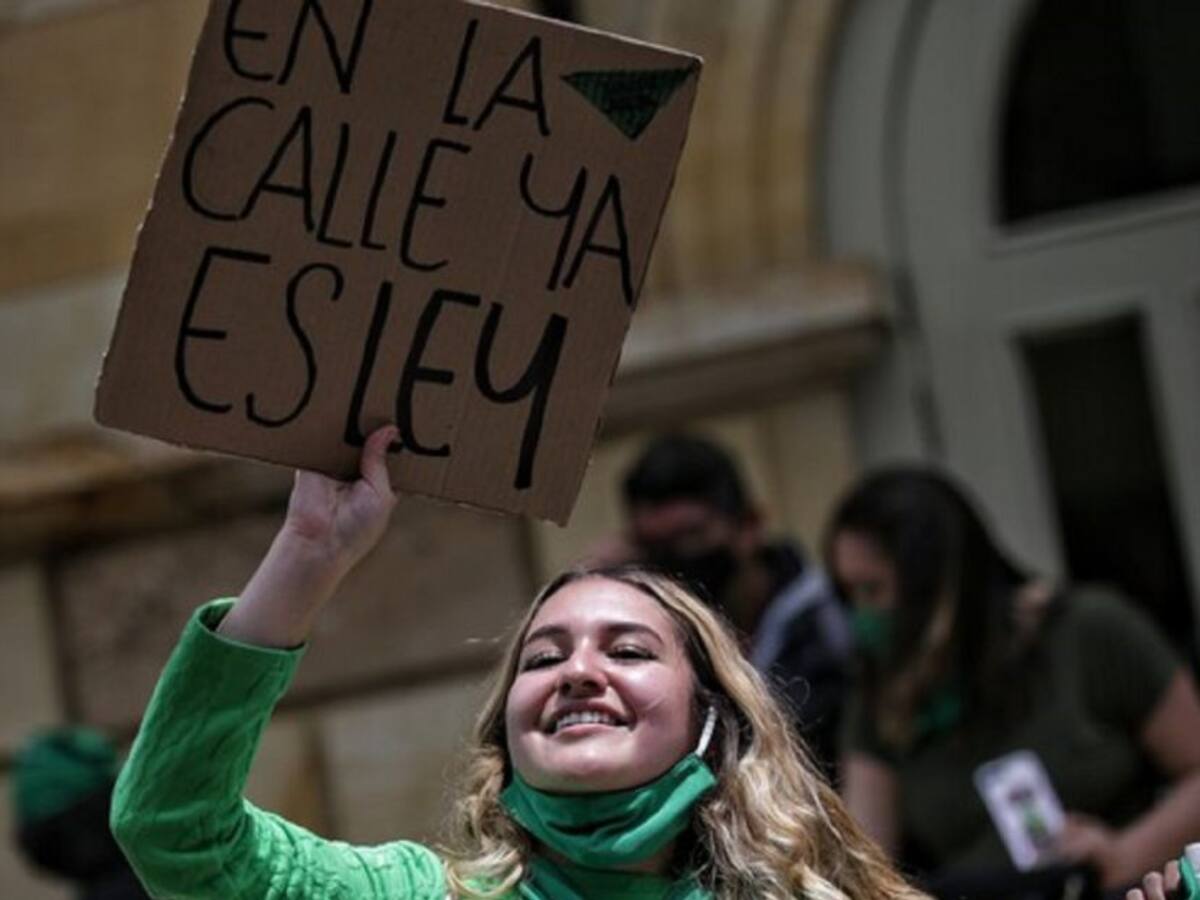 En Colombia las mujeres ya podrán acceder a un modelo mixto para el aborto