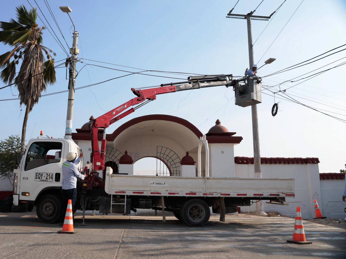 Se iluminan varios sectores en Turbaco a fin de hacerle frente a la ola inseguridad