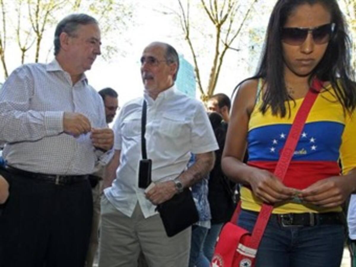 Senador español Anasagasti vota por Capriles y alerta de posible manipulación