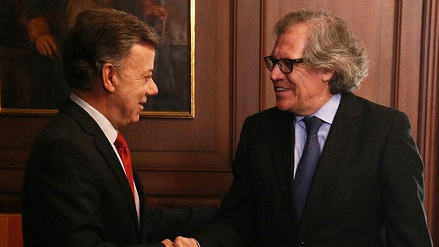 Juan Manuel Santos, el Secretario General de la OEA, Luis Almagro. Foto: (Foto: Presidencia de la República/Colprensa)