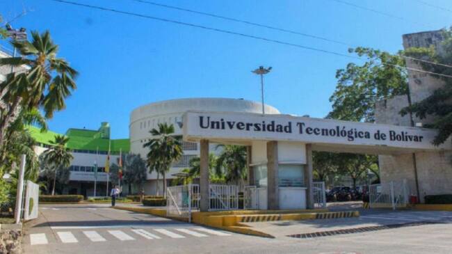 Los ganadores de las becas iniciarán estudios en el segundo semestre de 2022.