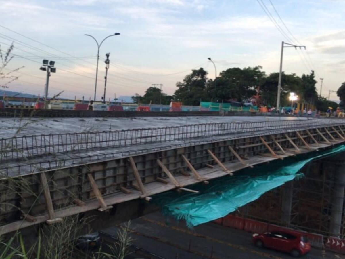En un segundo caerá el puente de Conucos