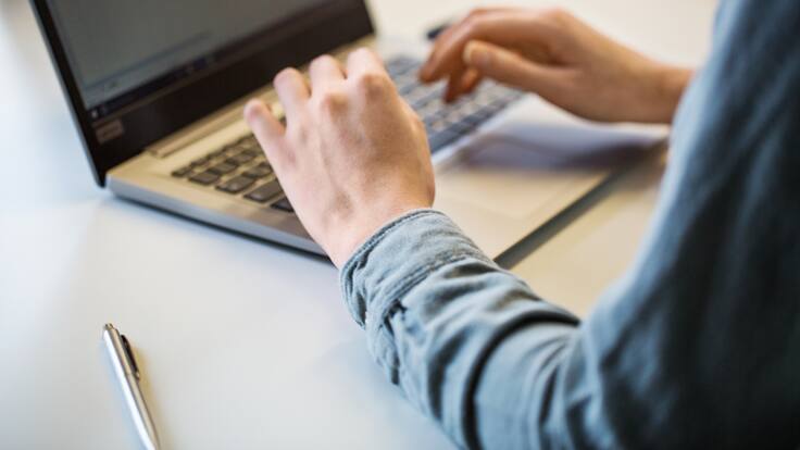 Hay que dividir la vida laboral de la personal: demandante de desconexión laboral