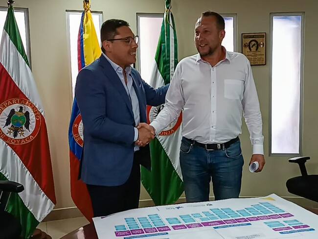 Primer encuentro entre el alcalde electo de Tunja Mikhail Krasnov y el actual mandatario Alejandro Fúneme