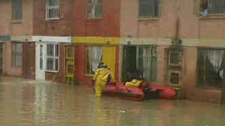 Santos llama a empresarios para que ayuden a contrarrestar impacto del invierno