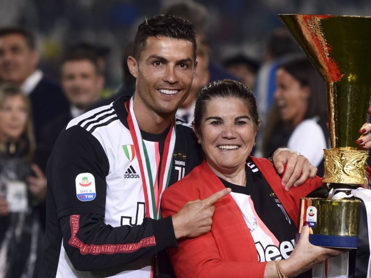 Mamá de Cristiano Ronaldo, estable tras sufrir derrame cerebral