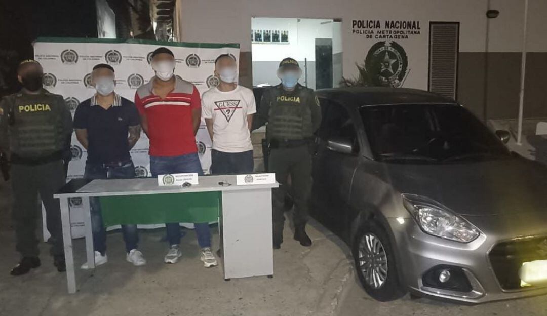 Los tres capturados son de nacionalidad venezolana. Se les halló en su poder un reloj hurtado, avaluado en $85 millones de pesos