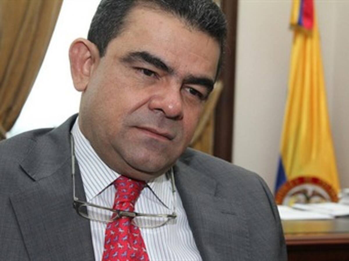 Renuncia Emilio Otero a su candidatura para reelegirse como Secretario del Congreso