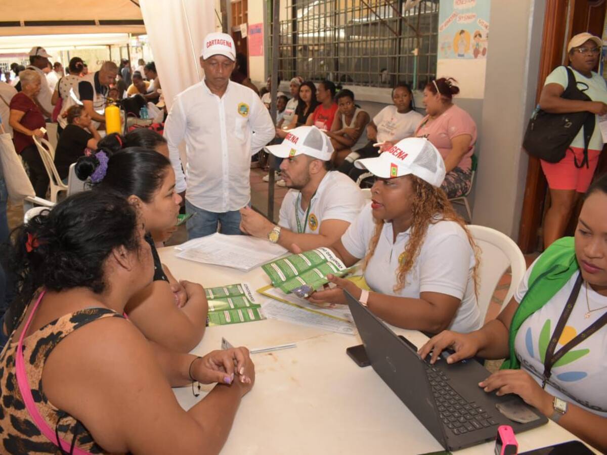 734 personas atendidas con servicios y trámites del PES- Pedro Romero en El Pozón