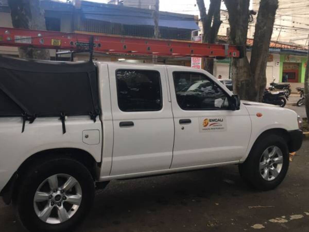 Inmovilizan camioneta a falso contratista de Emcali