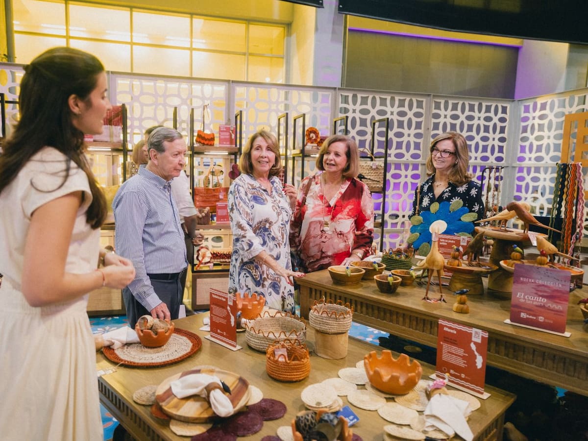 Marca Bolívar lanza nueva colección “El Canto de las Aves” en feria AMA Caribe