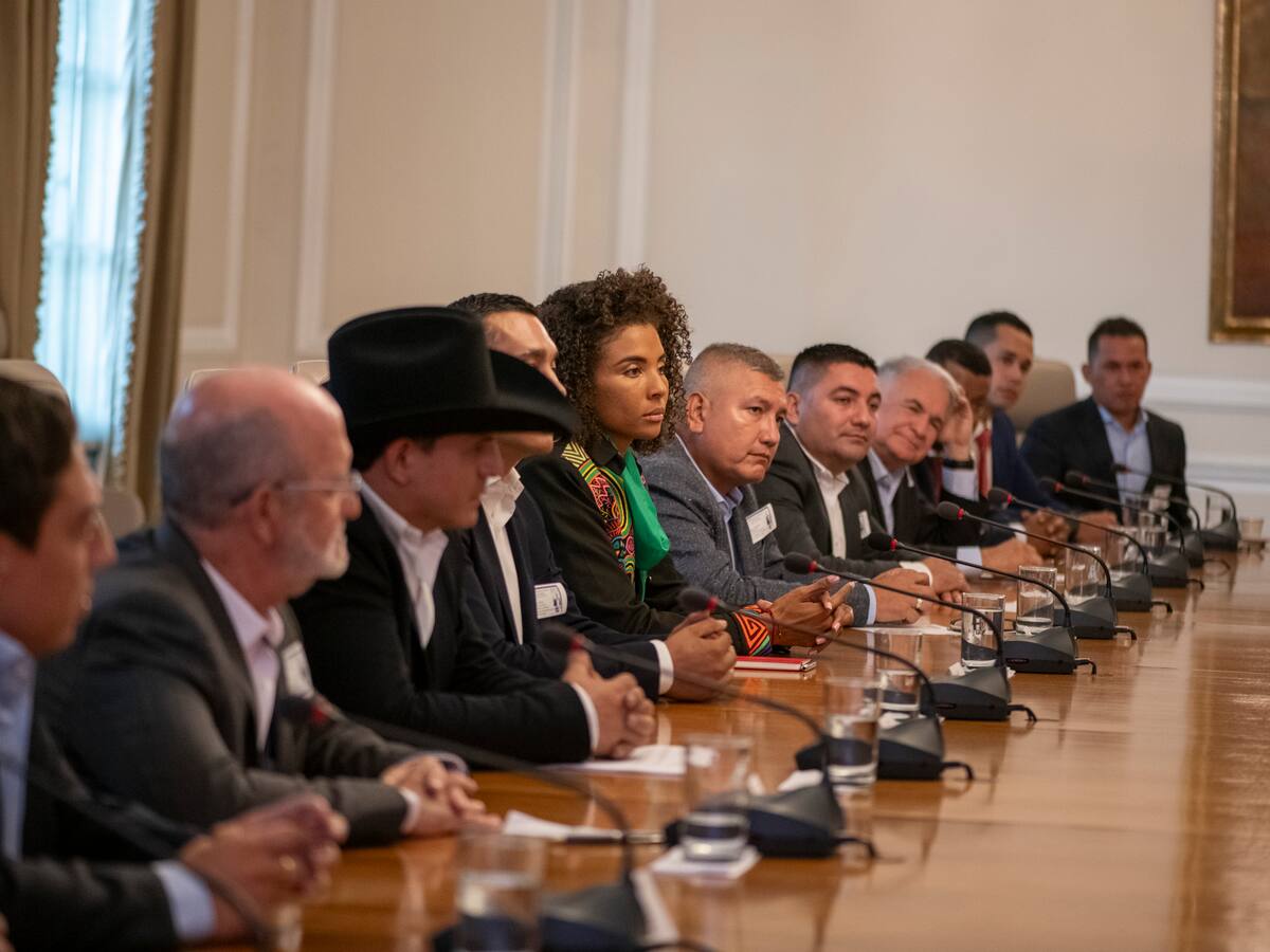 Presidente Petro lideró cumbre alterna con gobernadores electos