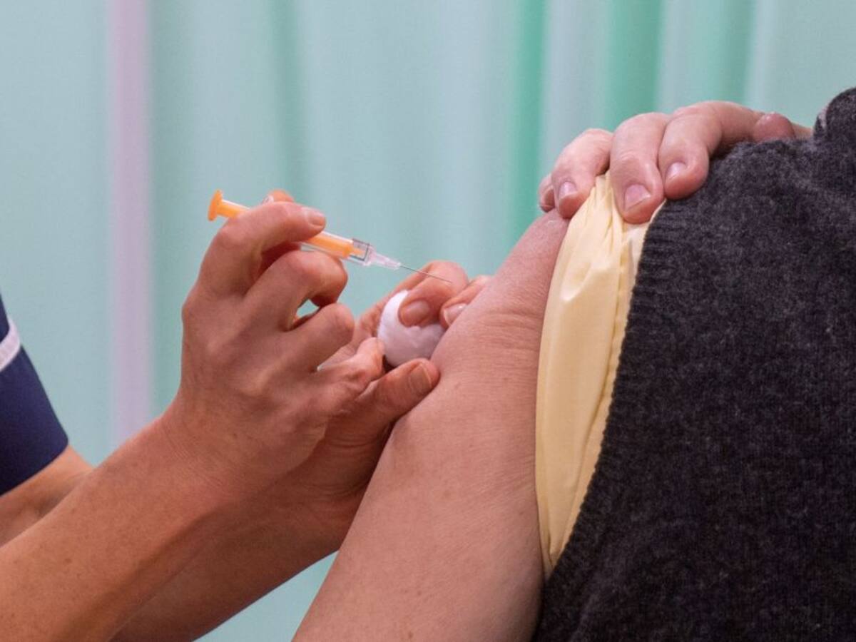 Lanzan curso para capacitar a personal médico en vacunación contra Covid-19