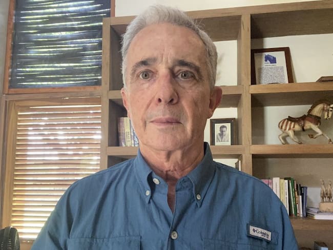 Defensa de Uribe solicitó a la Fiscalía su libertad