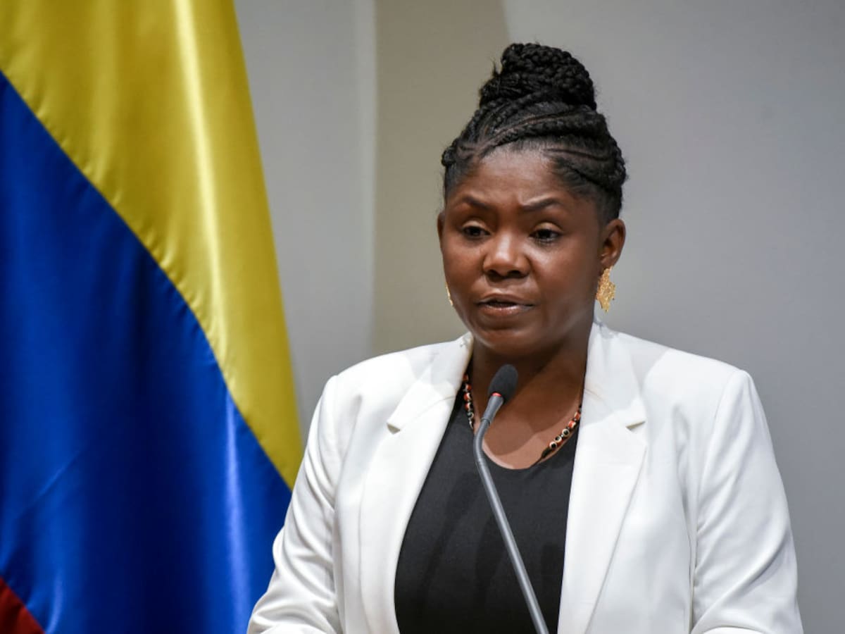 Demuestra desborde en funciones de servidores públicos: exmagistrado sobre vicepresidenta