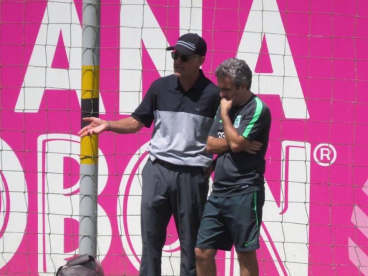 Juan Carlos Osorio visitó el entrenamiento de Nacional