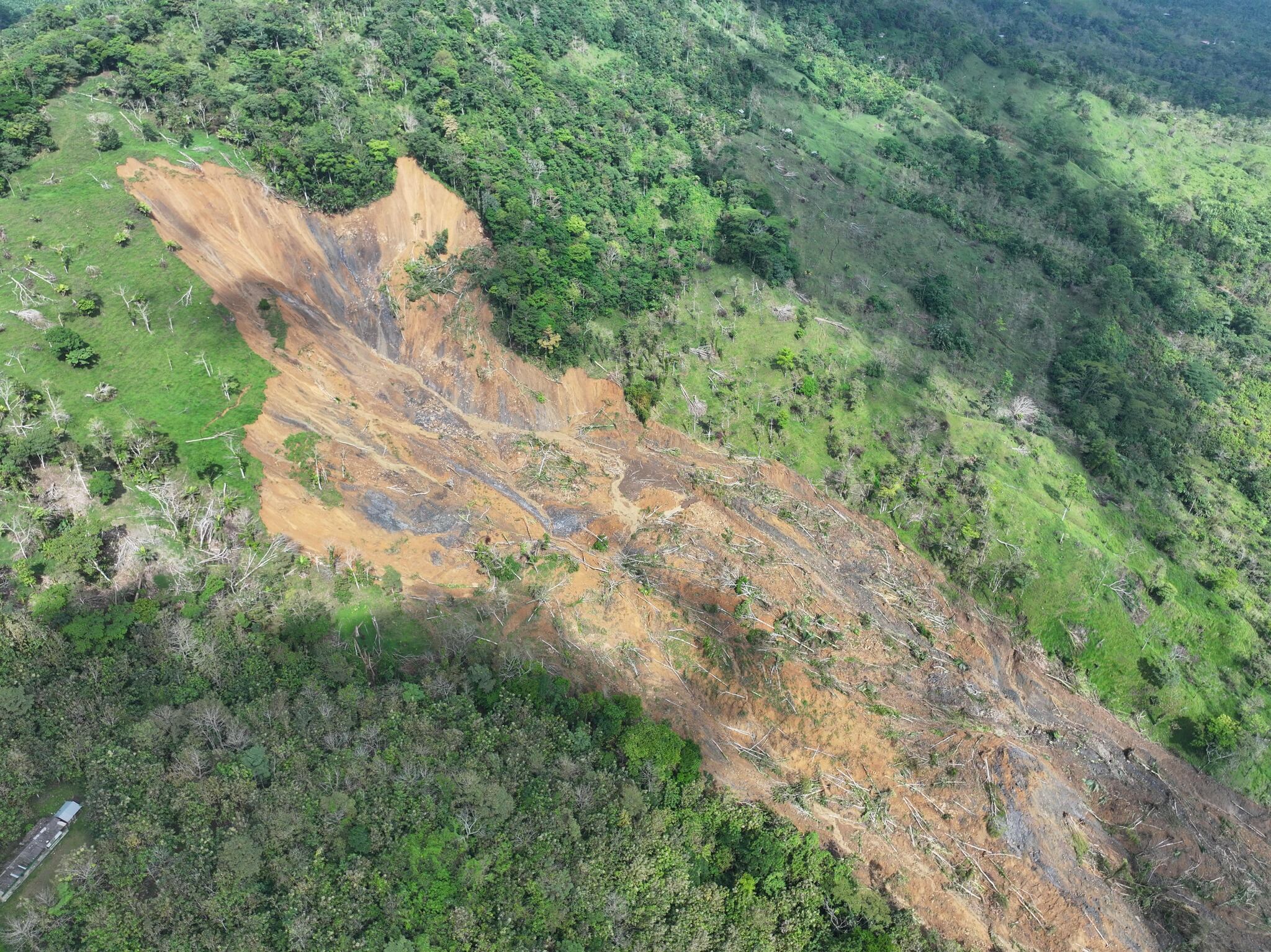 Deslizamiento de tierra vereda La Pedroza-foto alcaldía de Apartadó