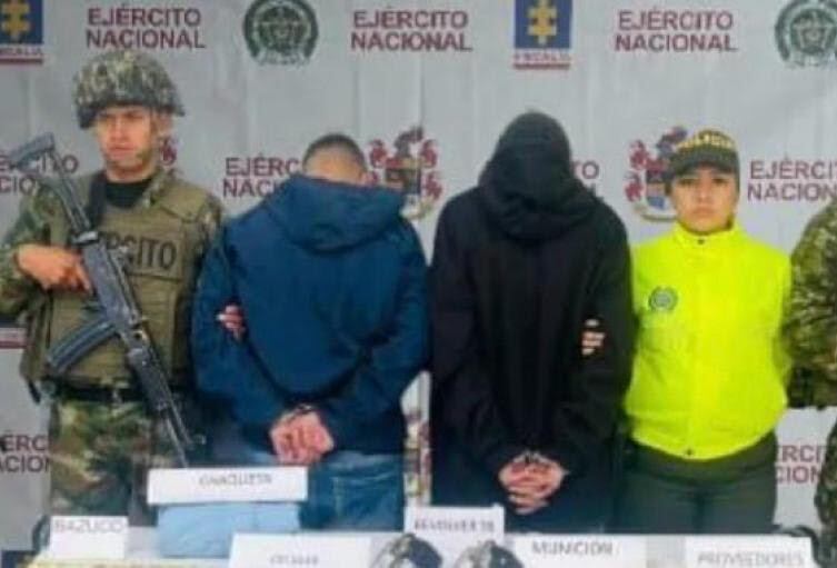Alias 'El Flaco' y 'Tito' fueron dejados a disposición de las autoridades por ser responsables de múltiples homicidios. Foto: Cortesía.