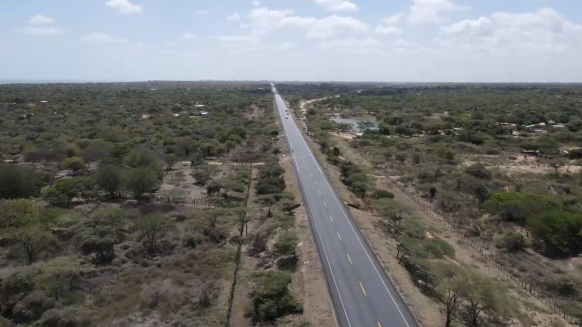 Invierten $157.500 millones en la vía Santa Marta - Riohacha - Paraguachón
