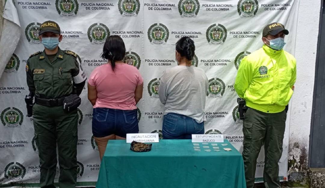 Capturan a dos mujeres en La Dorada, por tráfico de estupefacientes. Crédito: Policía Caldas.
