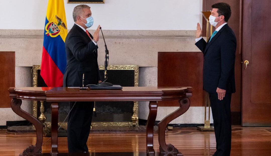 El presidente Iván Duque posesionó a Diego Molano como nuevo ministro de Defensa.
