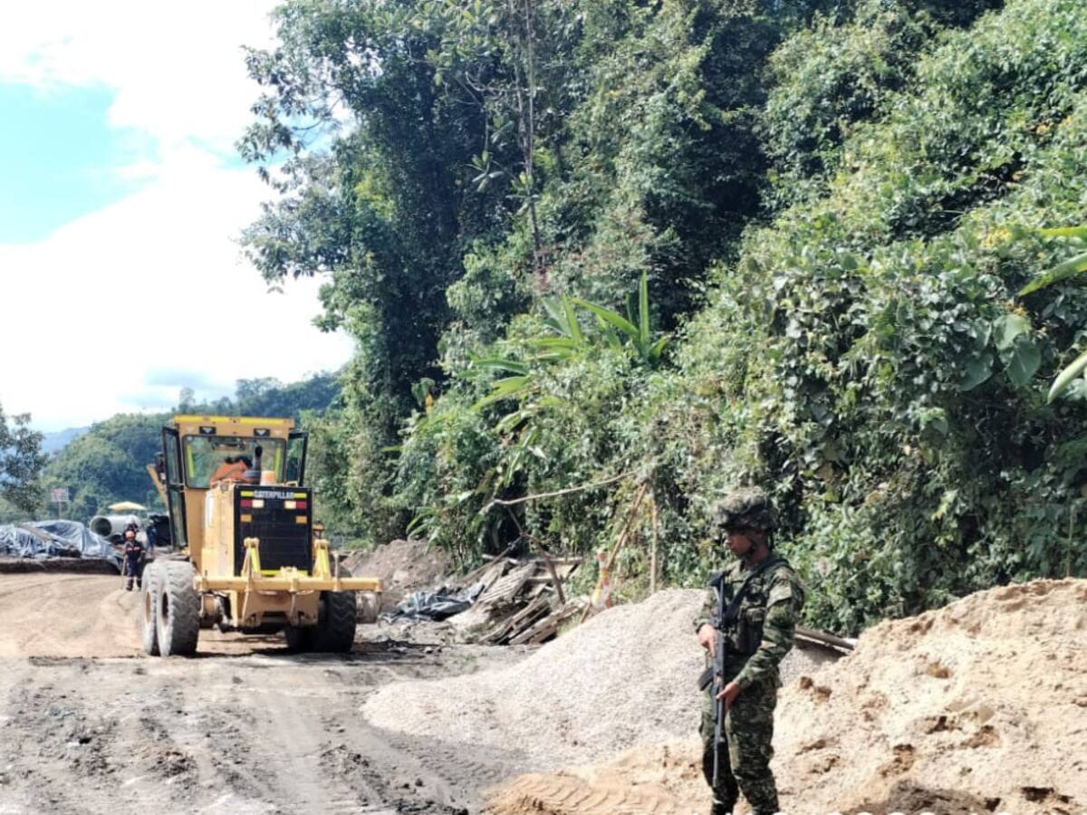 Cerca de 100 hombres del Ejército garantizan la seguridad en la variante Los Grillos