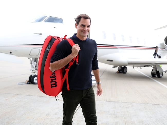 Roger Federer en su arribo a Londres para disputar la Laver Cup.