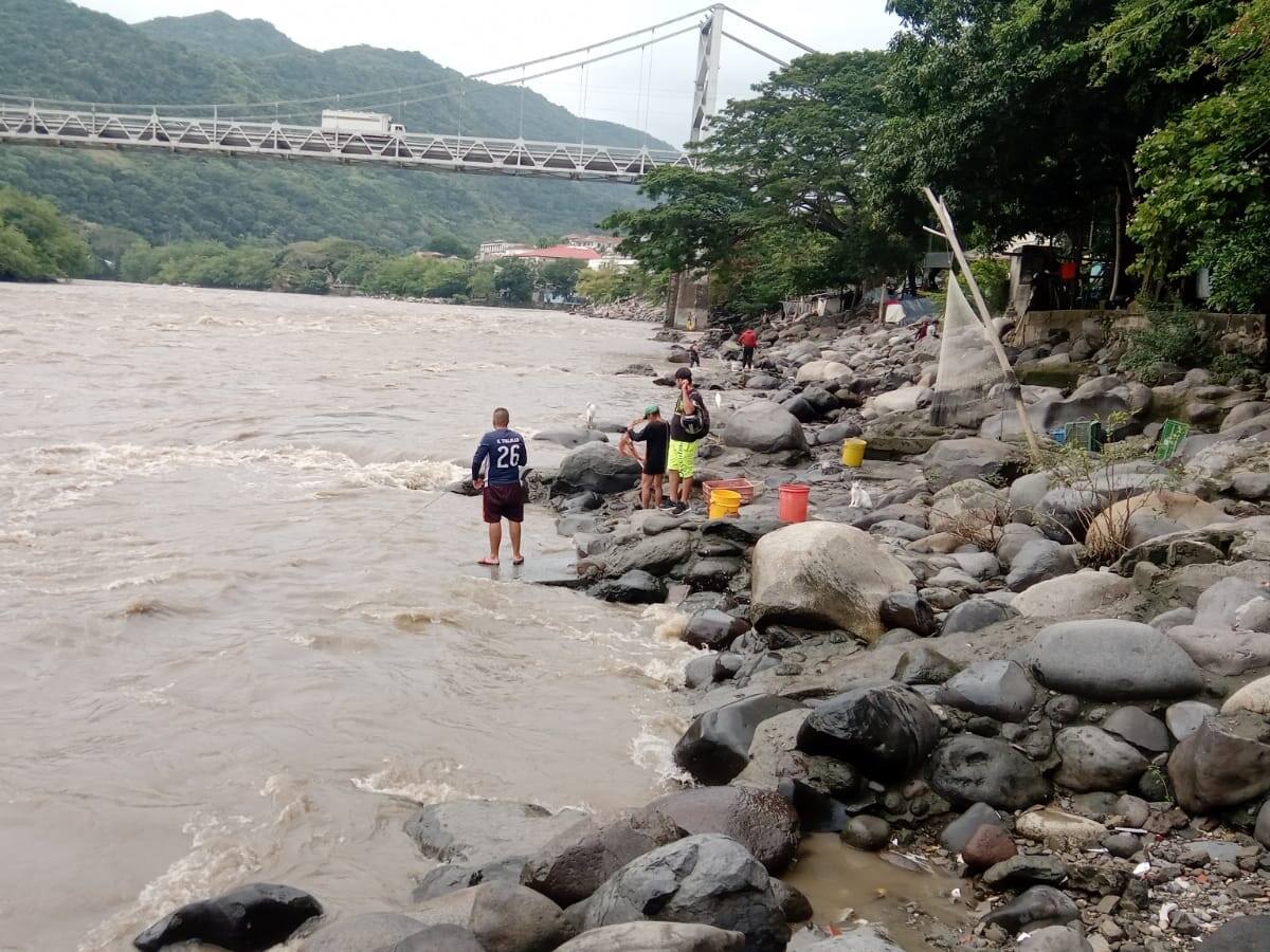 Permanente monitoreo tienen los ríos Magdalena y Gualí en Honda, Tolima