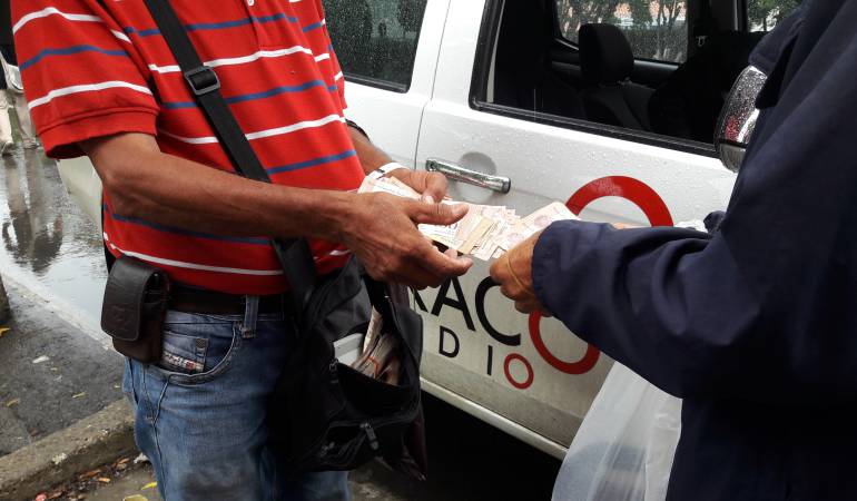 La cotización del Bolívar ha descendido en un 80% en el último año.