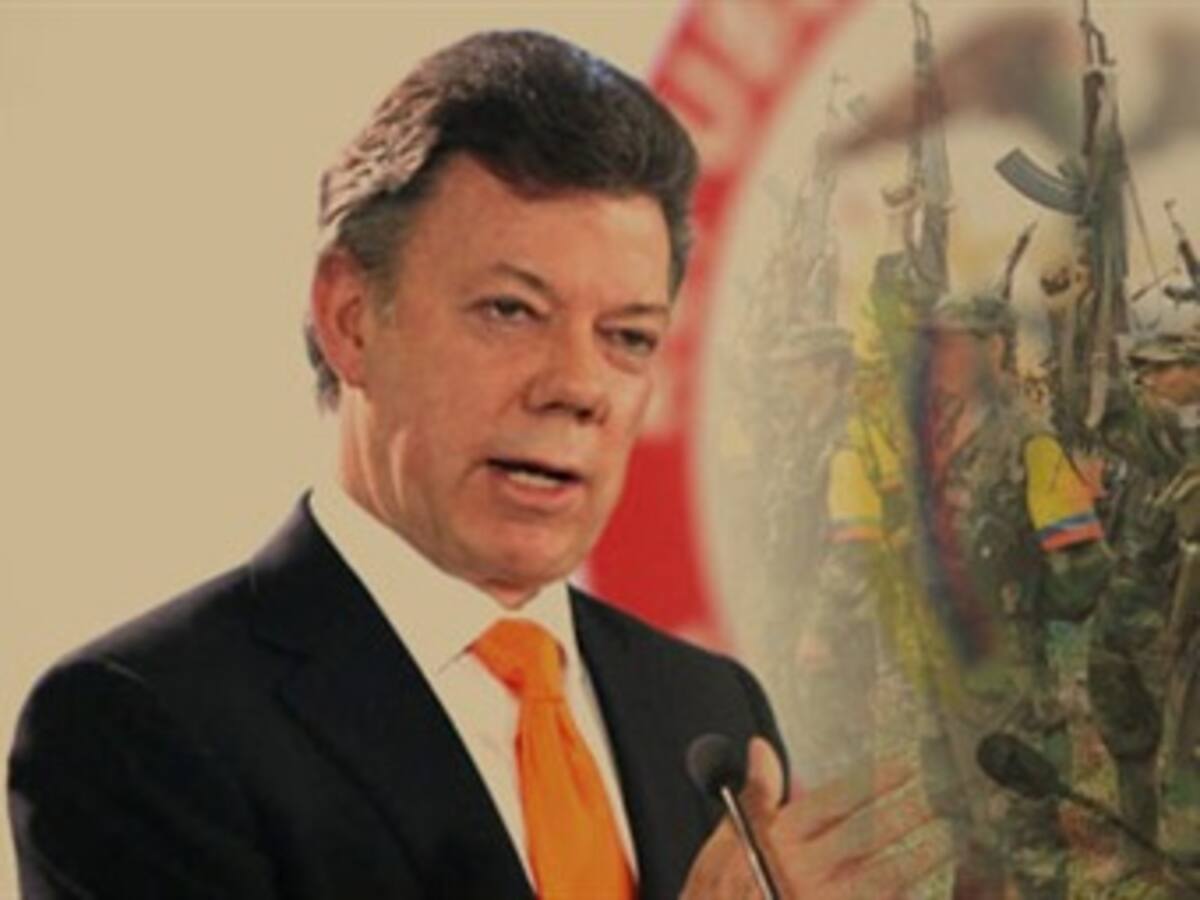 Si no son narcotraficantes, que Farc ayude con lucha contra drogas: Santos