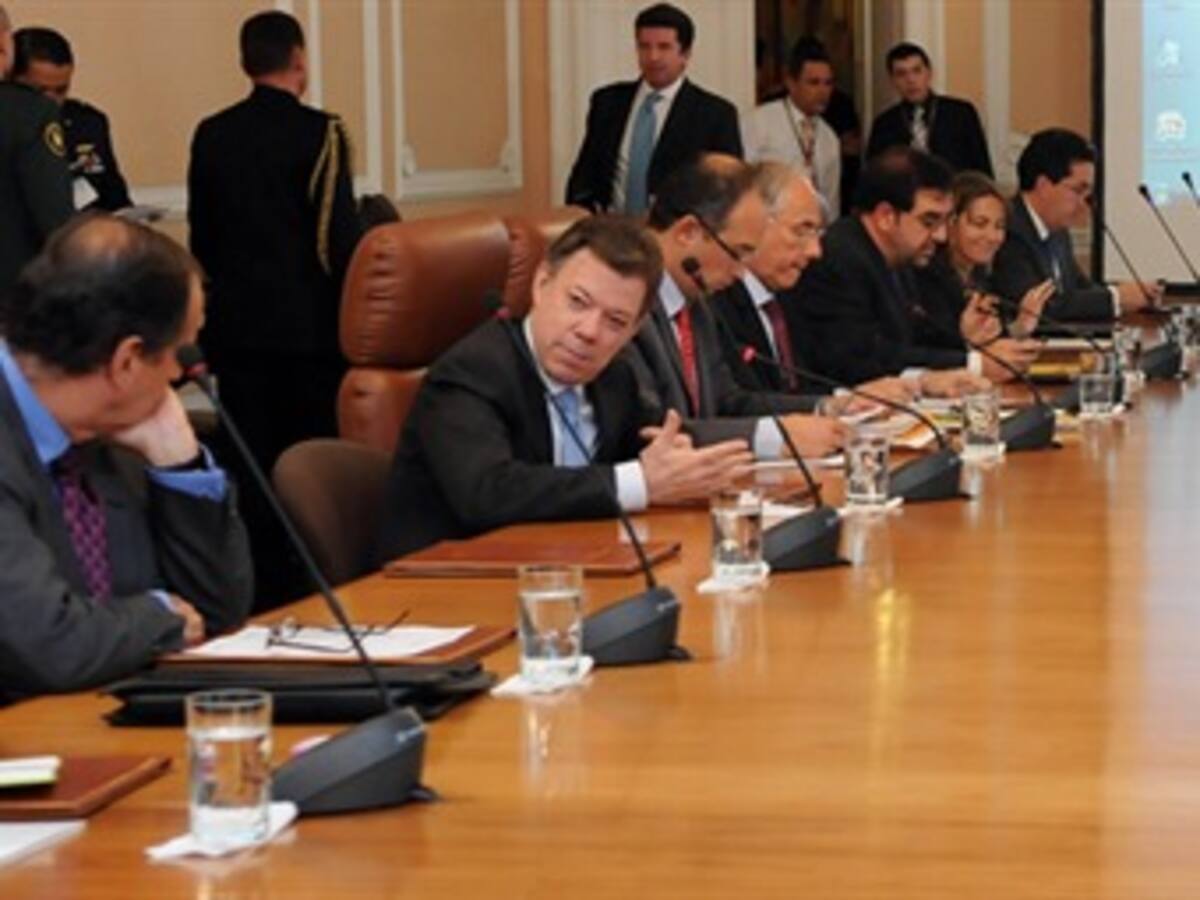 Santos expondrá reforma al sistema judicial ante las altas cortes