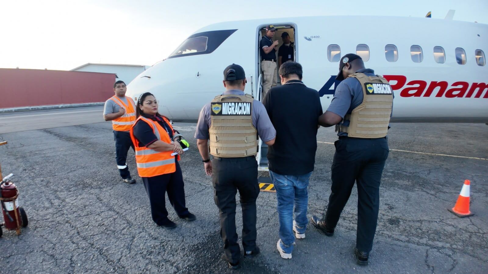 Alias Dimax, cabecilla de estructura delincuencial en Cali, expulsado por Migración en Panamá. Foto: DIJIN.