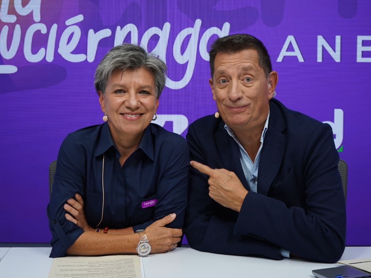 Nos falta estar mejor representadas, nada en el poder está hecho para recibir mujeres: Claudia López