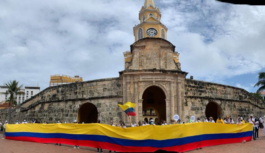 La protesta pacífica se adelantó en la Torre del Reloj en pleno Centro Histórico